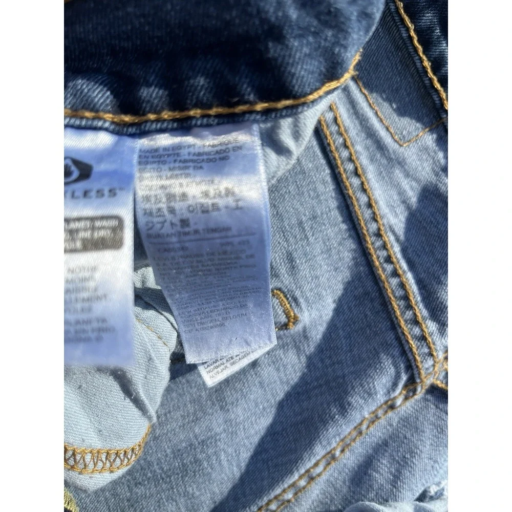 Levis note this